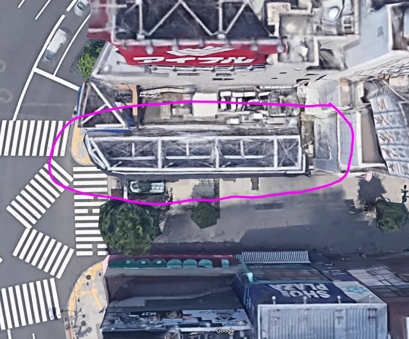 Pesquisa do ecrã do Cross Shinjuku, em Tóquio (2 de 4)